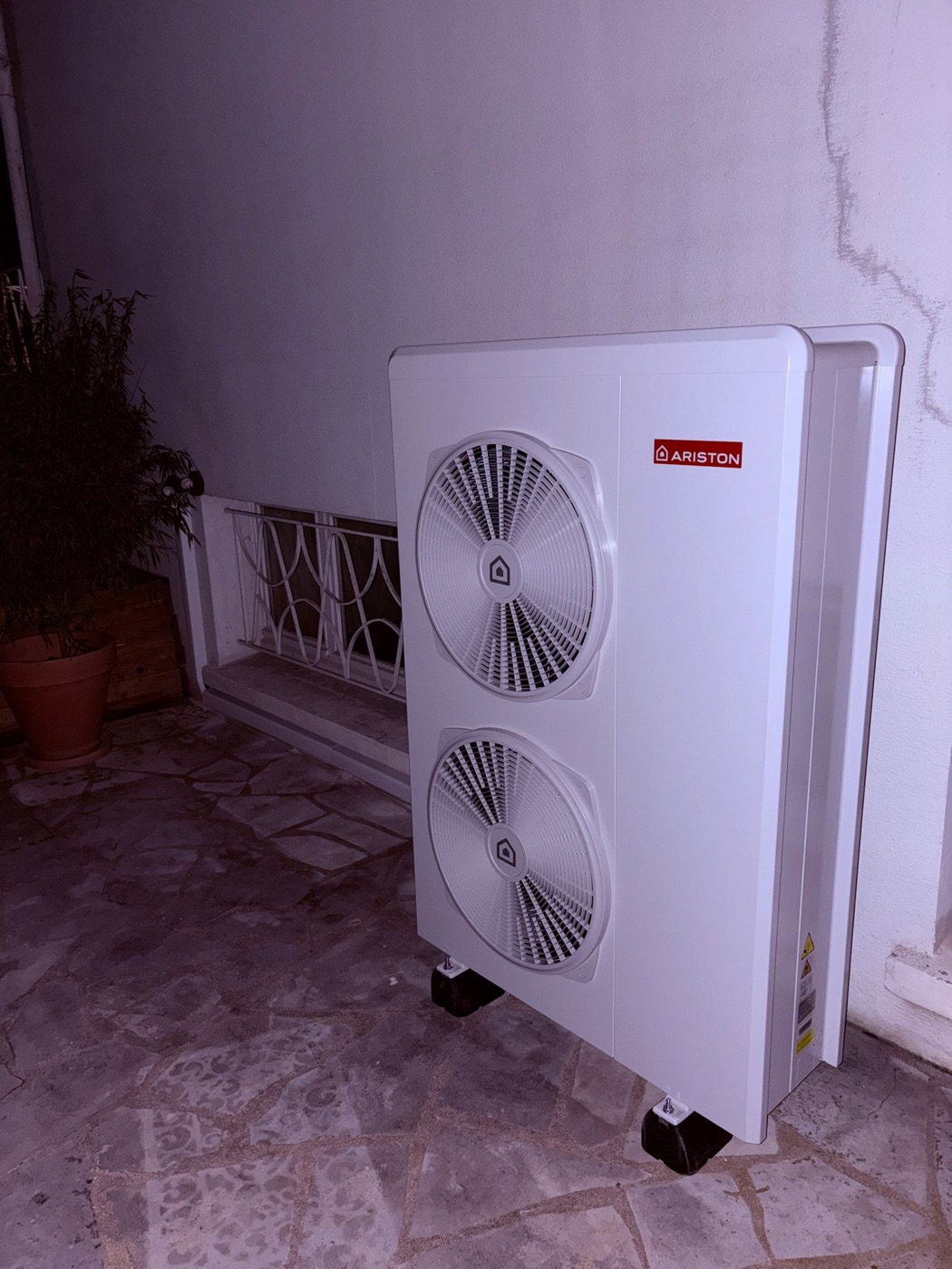 Pompe à chaleur air/eau installée par BâtiBlue